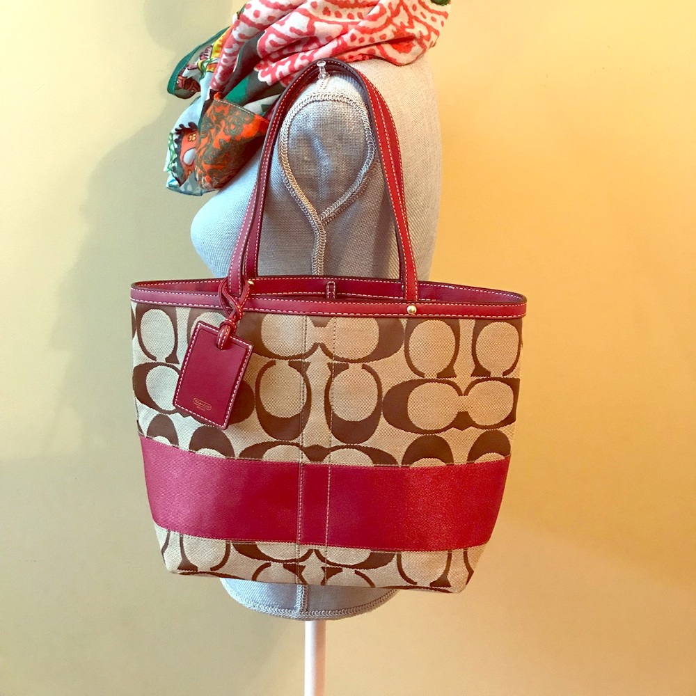 Coach Signature Collection Bag . NWOT.